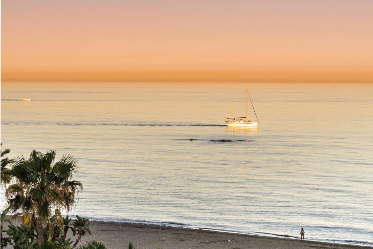 Bonito Apartamento En Primera Linea De Playa Estepona Eksteriør billede