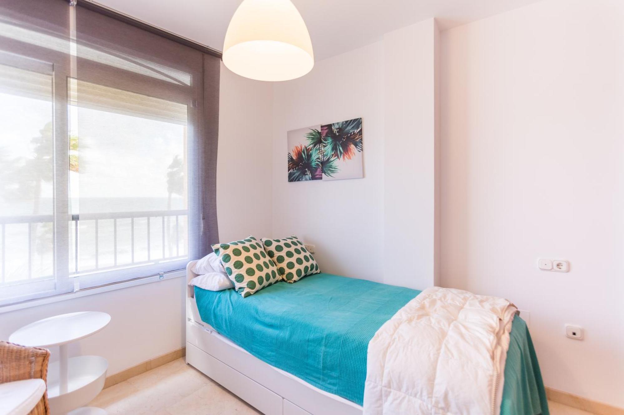 Bonito Apartamento En Primera Linea De Playa Estepona Eksteriør billede