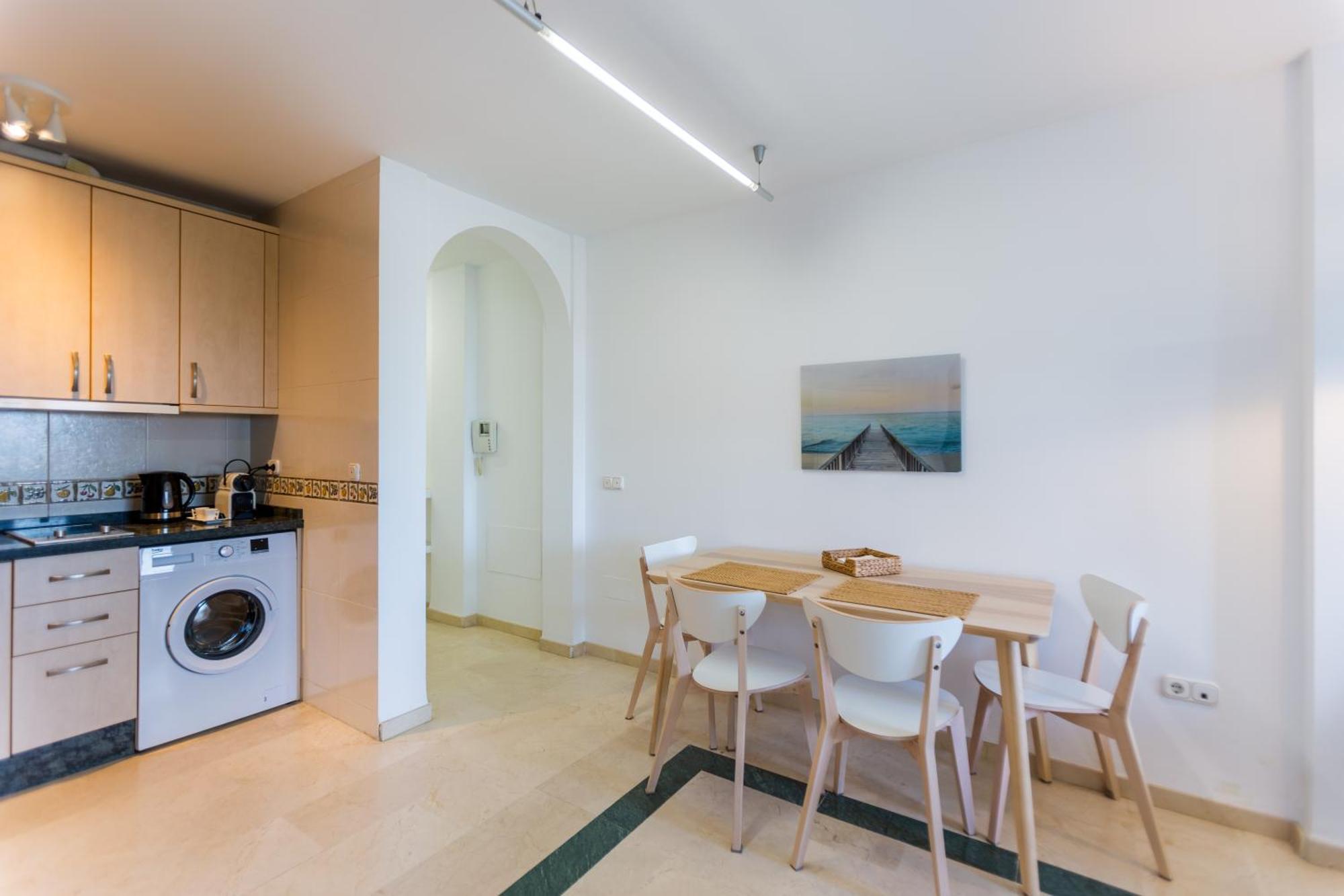 Bonito Apartamento En Primera Linea De Playa Estepona Eksteriør billede